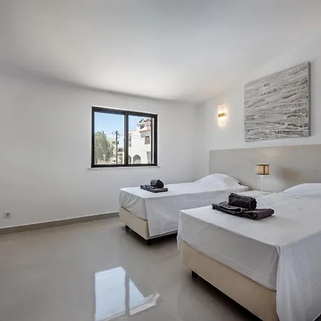 Corcovada V4 Vip By Interhome Vila